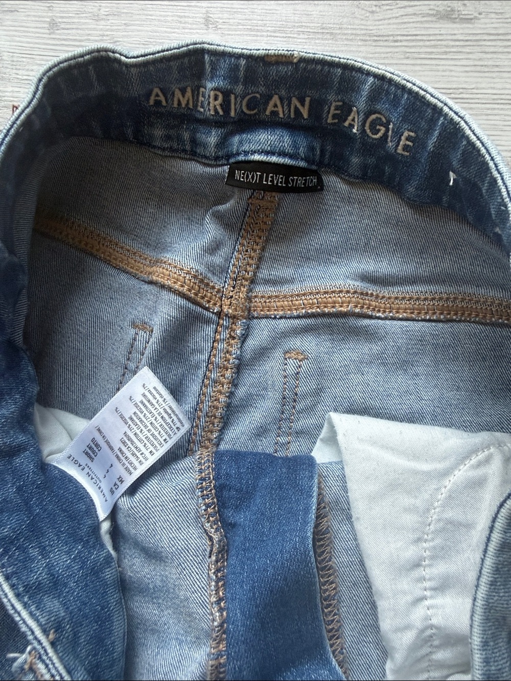 American Eagle Outfitters Women's Skinny Distressed Light Blue Jeans - Picture 2 of 3